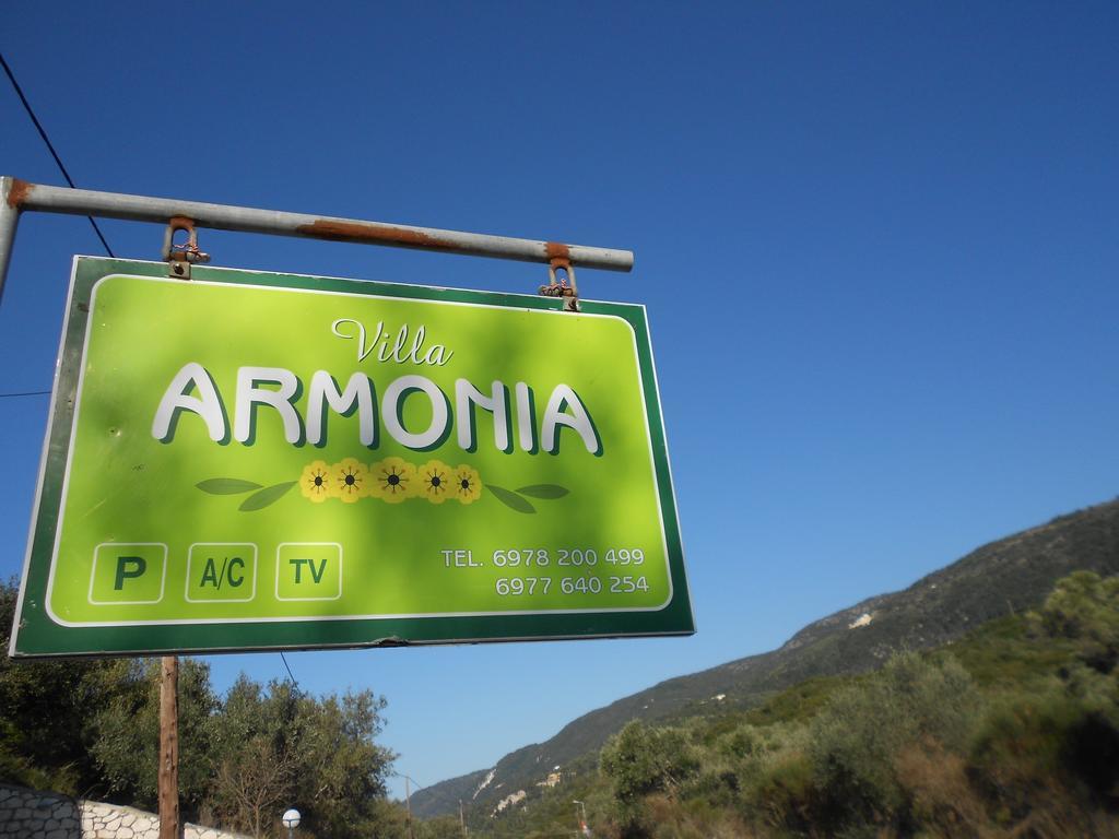 Harmony Lägenhet Kalamítsi Exteriör bild